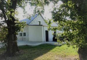 Maisons de vacances Jolie longere pres du Canal de Nantes a Brest : photos des chambres