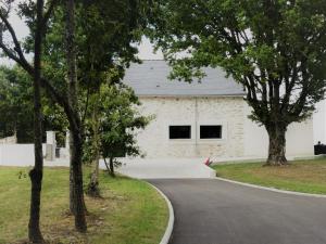 Jolie longère près Canal Nantes-Brest Pétanque
