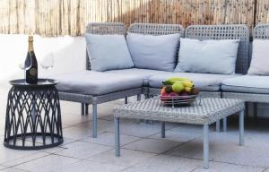 Central Olhão Home - Private Spacious Sunlit Patio