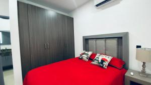 Depa lujoso cerca del malecón by G P S rentas