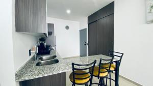 Depa lujoso cerca del malecón by G P S rentas