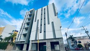 Depa lujoso cerca del malecón by G P S rentas