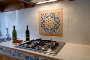 Sicilia Ovest - Domus Mariae Charming Apartments with Balcony