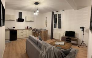 VANNES INTRA MUROS T2 LES HALLES