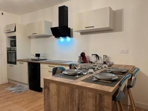 VANNES INTRA MUROS T2 LES HALLES