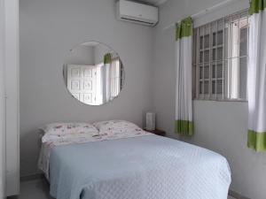 KITNET 01 com ar cond, à 3 min da praia