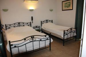 Hotels Hotel Restaurant La Camargue : photos des chambres