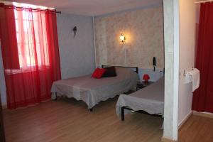 Hotels Hotel Restaurant La Camargue : photos des chambres