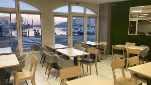 Hotels B&B HOTEL Sete Centre Gare : photos des chambres