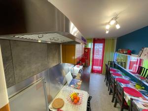 Appartement entier "Meublé le Sancy" proche de toutes commodités