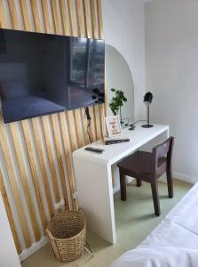 Steffs CONDO 1016 at CENTRIO Tower