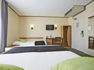 Hotels Campanile Dijon Centre - Gare : Chambre Triple