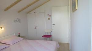 Apartment in Slatine with sea view, terrace, air conditioning, Wi-Fi (4785-2)