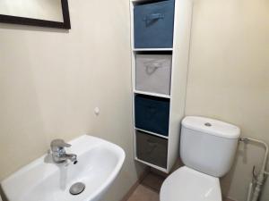 Appartements LE HAMEAU DES VAGUES 4-5 PERS Piscines et Nature a MOLIETS : photos des chambres