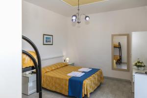 Quadruple Room room in Hotel Luna Lido