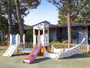 Appartements LE HAMEAU DES VAGUES 4-5 PERS Piscines et Nature a MOLIETS : photos des chambres