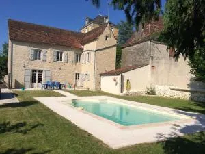 Villa charmante à Montfaucon avec piscine privée - Caniac-du-Causse
