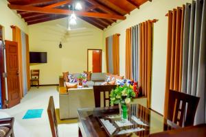 IBSON Villa - 01 Hikkaduwa - Salt Water Swimming Pool