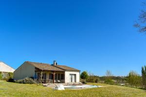 Maisons de vacances Le Chene - Maison 8 pers piscine privee tennis : photos des chambres