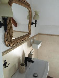 Casa Moldovan ( Coltisorul meu de rai)