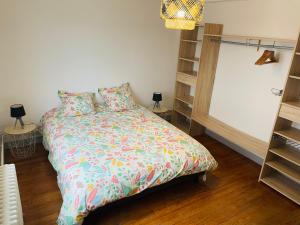 Appartements Charmant appartement de coeur de ville - 2 chambres lits Queen size - NETFLIX - WIFI : photos des chambres