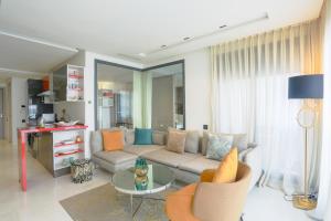 Tantan golden 5 not far from beach