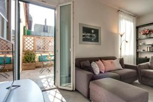 Alamanni Apartment by Mamo Florence