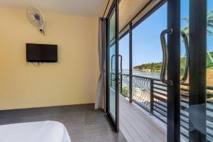 New Heaven Dive School and Resort