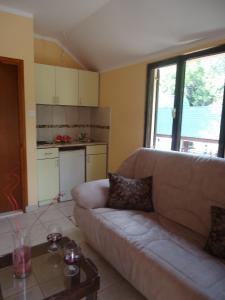 Apartments and Bungalows Mimoza Baošići