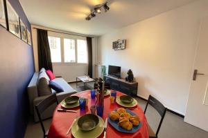 Appartements La Loge - Joli T2 proche Longchamp / Centre-ville et Gare - Wifi Netflix : photos des chambres