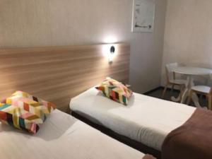 Hotels Auberge De Moricq : Chambre Lits Jumeaux - Vue sur Jardin