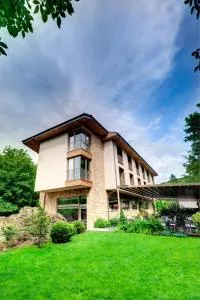 Hotel & Relax Zone Cattleya - 斯维什托夫