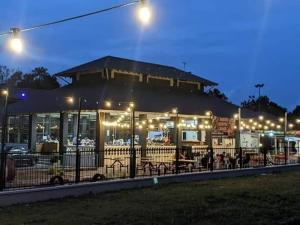 DLAYARAN HOTEL & CAFE