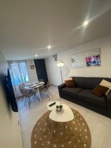 Appartements Le Boinot - Patio prive, wifi haut debit, Netflix, stationnement gratuit : photos des chambres