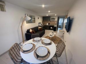 Appartements Le Boinot - Patio prive, wifi haut debit, Netflix, stationnement gratuit : photos des chambres