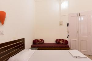 Bentleys Hotel