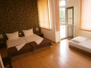 Triple Room with View room in Guest House Hristovi