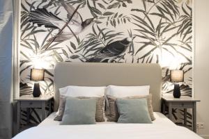 Arkadia Prime Apartment by BookingHost