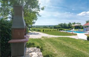 Three-Bedroom Holiday Home In Barban