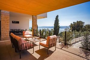 Villa Gust, sea view, pool, jacuzzi, sauna, cinema