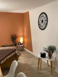 Appartements Comme un Air de Provence a Blois : photos des chambres