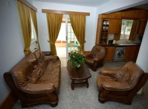 Philippou Beach Villas & Apartments