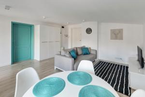 Grand Apartments - City Centre Apartment