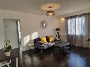 LE PETIT MÉAS superbe appartement au calme. - 布尔圣昂代奥