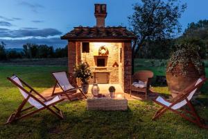 Villa Brunetta, Discover your Modern but Traditional Villa in Lucca