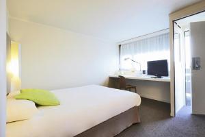 Hotels Campanile Auxerre - Moneteau : Chambre Double avec 1 Lit Double et 1 Lit Junior (Jusqu'à 10 Ans)