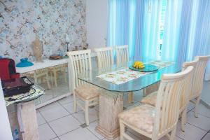 Linda casa com lazer a 500m da praia Guaratuba SP