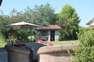 Maisons de vacances Beautiful 4-Bed country cottage with pool : photos des chambres