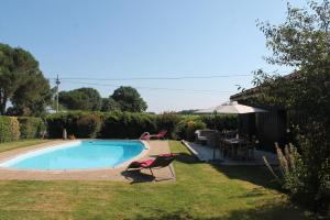 Maisons de vacances Beautiful 4-Bed country cottage with pool : photos des chambres