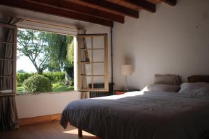 Maisons de vacances Beautiful 4-Bed country cottage with pool : photos des chambres